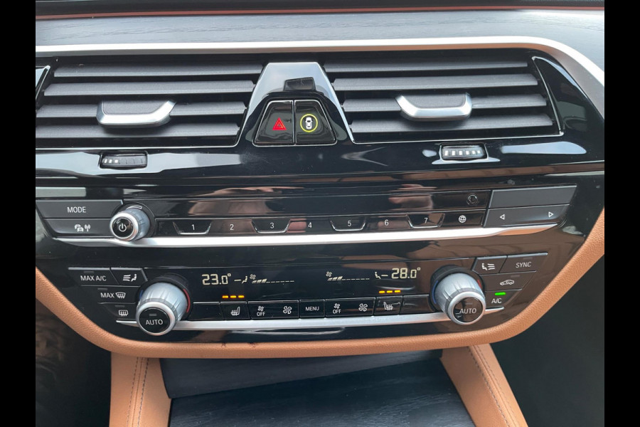 BMW 5 Serie 530i High Executive Edition M Sport Camera/ Panoramadak / Adaptieve / Head-Up / Memory