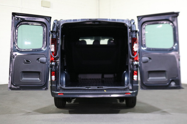 Renault Trafic 2.0 dCi 170pk L2 H1 DC Airco Navigatie Camera 2x Schuifdeur Luxe