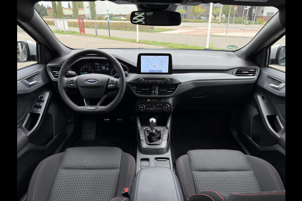 Ford Focus 1.0 EcoBoost Hybrid ST Line Style WINTER PACKAGE | TREKHAAK AFNEEMBAAR | NL AUTO |