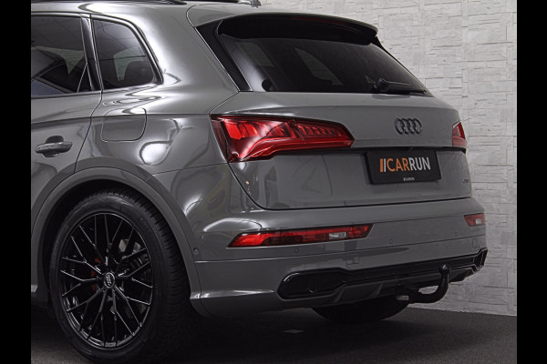 Audi Q5 55 367pk S Competition | Luchtvering | ACC | 360 Camera | B&O | Headup | Lane & Side Assist | RS Ruitpatroon leder | Panoramadak | Afnb. Trekhaak | Autom. Parkeerfunctie | Sportstoelen | Bovag garantie! | Quantum Grau | 12-2019.