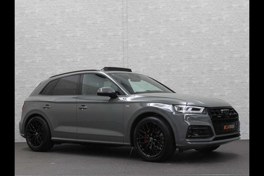 Audi Q5 55 367pk S Competition | Luchtvering | ACC | 360 Camera | B&O | Headup | Lane & Side Assist | RS Ruitpatroon leder | Panoramadak | Afnb. Trekhaak | Autom. Parkeerfunctie | Sportstoelen | Bovag garantie! | Quantum Grau | 12-2019.