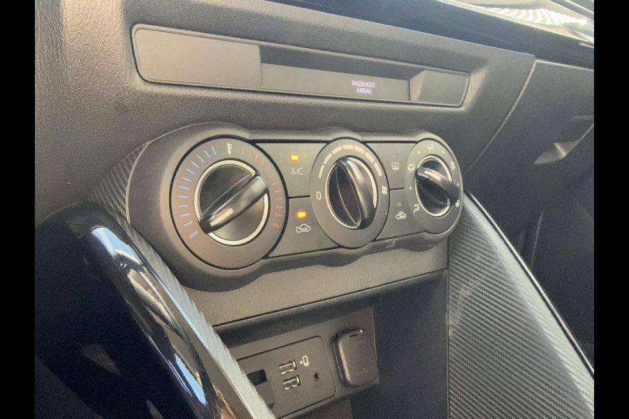 Mazda 2 1.5 Skyactiv-G Style Selected | NIEUW MODEL! | WEINIG KILOMETERS | DEALERONDERHOUDEN | NAVIGATIE |