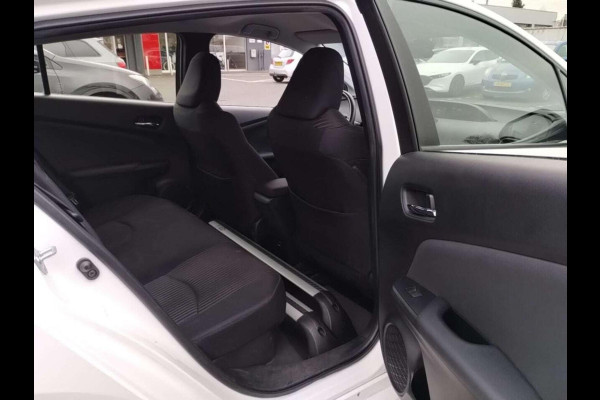 Toyota Prius 1.8 Dynamic Hybrid | Trekhaak | Stoelverwarming | Navigatie | Cruise Control | Climate Control |