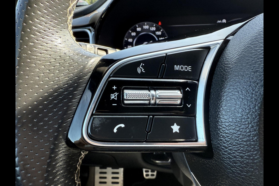 Kia Ceed 1.5 T-GDi GT-Line | ACHTERUITRIJCAMERA | NAVIGATIE SYSTEEM | CLIMATE CONTROL | AFNEEMBARE TREKHAAK |