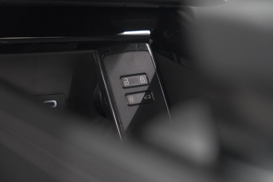 Renault Austral 1.2 E-Tech Full Hybrid 200 Techno | Nieuw Model | Pack Winter | Adaptieve Cruise Control | Camera