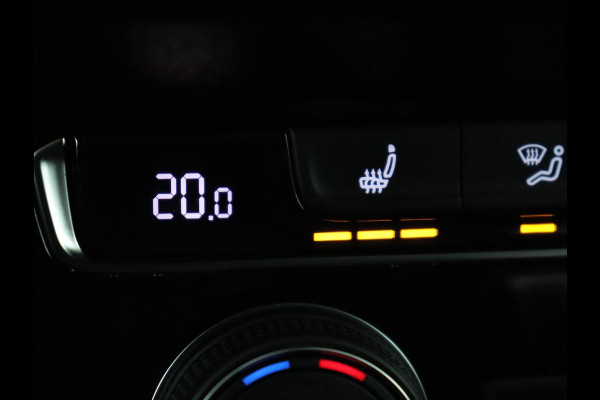 Volkswagen Passat 1.5 TSI R Line | Panoramadak | Nappaleder | Stoelverwarming | Massage | Memory | Camera | Matrix LED | Carplay | Navigatie | Keyless | Virtual Cockpit