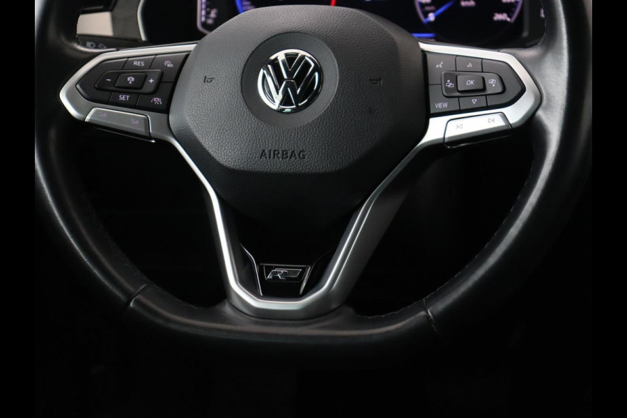 Volkswagen Passat 1.5 TSI R Line | Panoramadak | Nappaleder | Stoelverwarming | Massage | Memory | Camera | Matrix LED | Carplay | Navigatie | Keyless | Virtual Cockpit