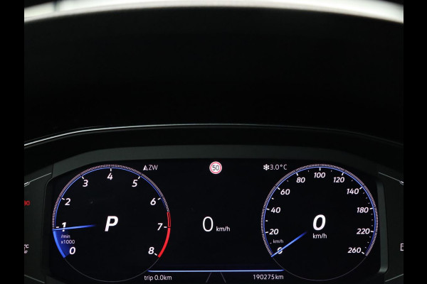 Volkswagen Passat 1.5 TSI R Line | Panoramadak | Nappaleder | Stoelverwarming | Massage | Memory | Camera | Matrix LED | Carplay | Navigatie | Keyless | Virtual Cockpit