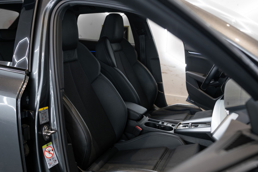 Audi A3 Sportback 30 TFSI S-Line Edition Blackline|Virtual|MMI Plus|Sound|LED|Sportstoelen|18"|Ambient|New service/apk