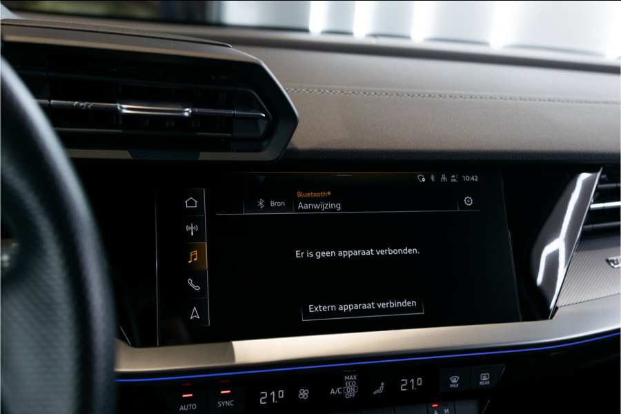 Audi A3 Sportback 30 TFSI S-Line Edition Blackline|Virtual|MMI Plus|Sound|LED|Sportstoelen|18"|Ambient|New service/apk