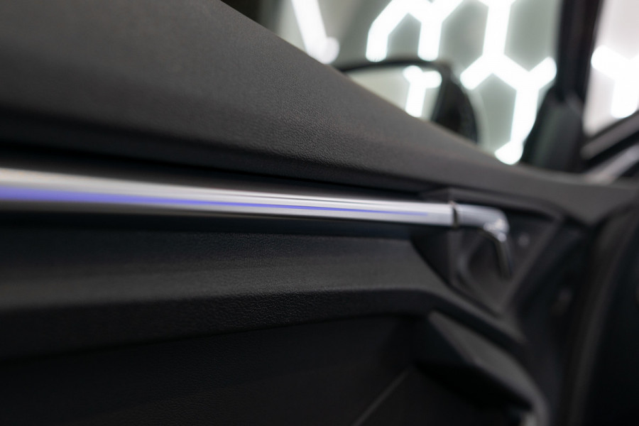 Audi A3 Sportback 30 TFSI S-Line Edition Blackline|Virtual|MMI Plus|Sound|LED|Sportstoelen|18"|Ambient|New service/apk