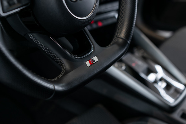 Audi A3 Sportback 30 TFSI S-Line Edition Blackline|Virtual|MMI Plus|Sound|LED|Sportstoelen|18"|Ambient|New service/apk