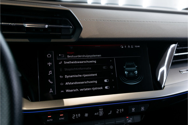 Audi A3 Sportback 30 TFSI S-Line Edition Blackline|Virtual|MMI Plus|Sound|LED|Sportstoelen|18"|Ambient|New service/apk