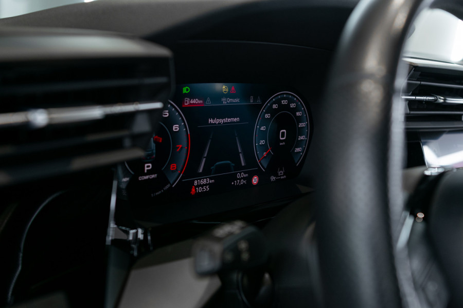 Audi A3 Sportback 30 TFSI S-Line Edition Blackline|Virtual|MMI Plus|Sound|LED|Sportstoelen|18"|Ambient|New service/apk