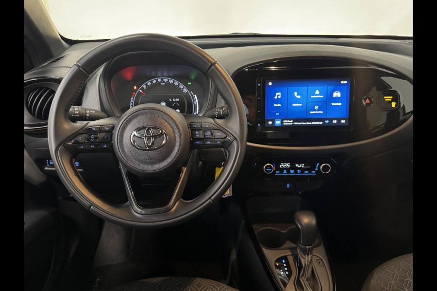 Toyota Aygo X 1.0 VVT-i Automaat Pulse Navigatie Apple Carplay/Android Auto Camera 17" Lichtmetalen Velgen Climate Control Adaptive Cruise Control Two Tone