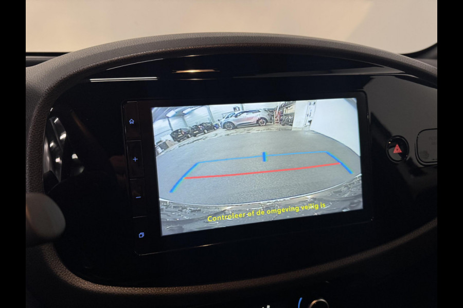 Toyota Aygo X 1.0 VVT-i Automaat Pulse Navigatie Apple Carplay/Android Auto Camera 17" Lichtmetalen Velgen Climate Control Adaptive Cruise Control Two Tone