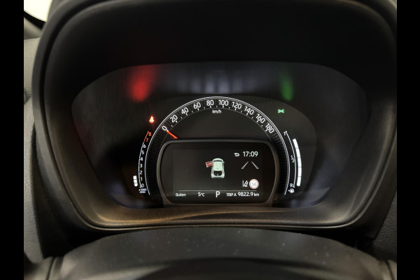 Toyota Aygo X 1.0 VVT-i Automaat Pulse Navigatie Apple Carplay/Android Auto Camera 17" Lichtmetalen Velgen Climate Control Adaptive Cruise Control Two Tone