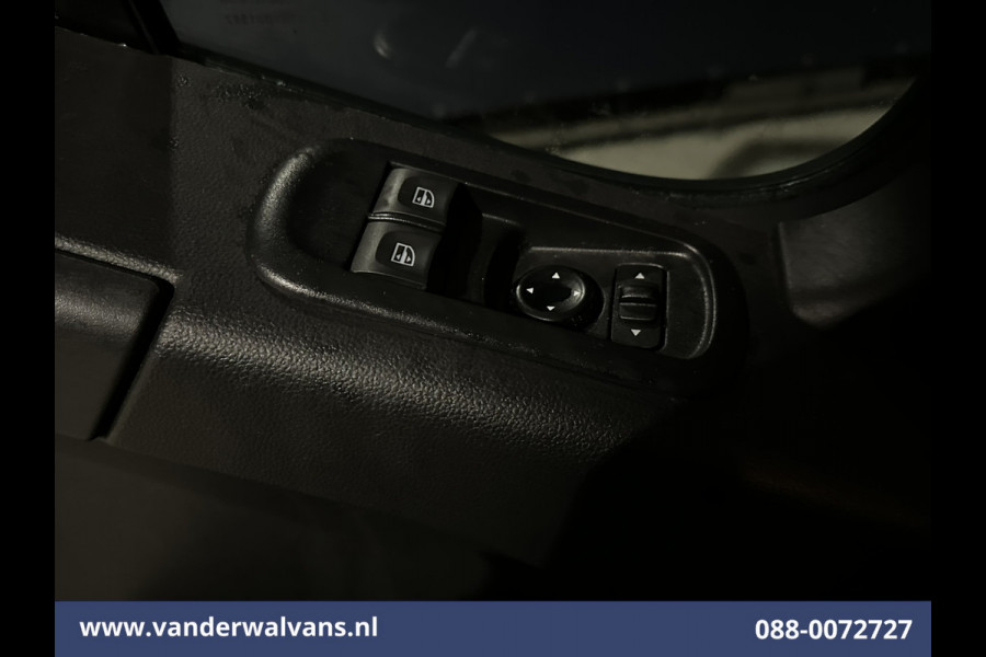 Renault Master 2.3 dCi 146pk Bakwagen 232cm Hoog Laadklep Zijdeur Euro6 Airco | Cruisecontrol | Lat om Lat betimmering Bijrijdersbank