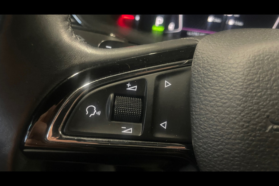 Škoda Superb Combi 1.4 TSI iV PHEV Sportline Business, Laurin Klement, Navigatie, Cruise control, Camera, Trekhaak.