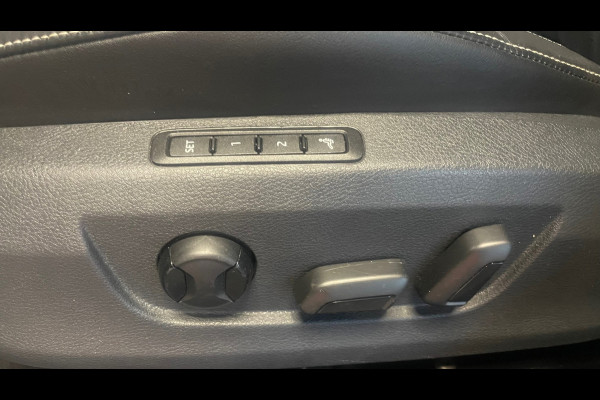 Škoda Superb Combi 1.4 TSI iV PHEV Sportline Business, Laurin Klement, Navigatie, Cruise control, Camera, Trekhaak.