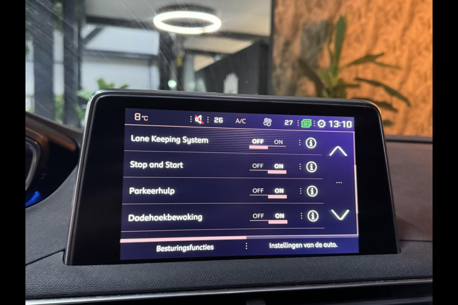 Peugeot 5008 1.6 e-THP GT-Line 7P Garantie Pano Memory Leder Blindspot StoelVW Elek Achterklep Cruise Navi Clima Led Lane Rijklaar