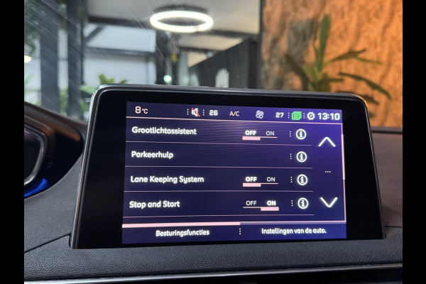 Peugeot 5008 1.6 e-THP GT-Line 7P Garantie Pano Memory Leder Blindspot StoelVW Elek Achterklep Cruise Navi Clima Led Lane Rijklaar