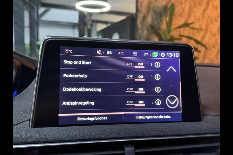 Peugeot 5008 1.6 e-THP GT-Line 7P Garantie Pano Memory Leder Blindspot StoelVW Elek Achterklep Cruise Navi Clima Led Lane Rijklaar