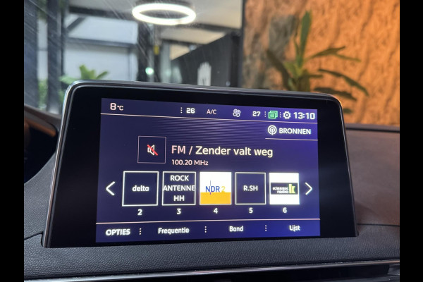 Peugeot 5008 1.6 e-THP GT-Line 7P Garantie Pano Memory Leder Blindspot StoelVW Elek Achterklep Cruise Navi Clima Led Lane Rijklaar