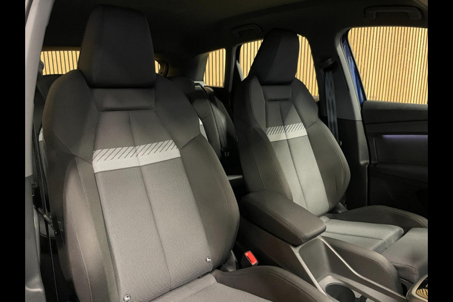 Audi Q4 e-tron 40 Advanced edition 77 kWh|TREKHAAK|ACC|APPLE CARPLAY|CAMERA|STOELVERW|NAVI|INCL BTW|NL-AUTO|1e EIG| NAP|