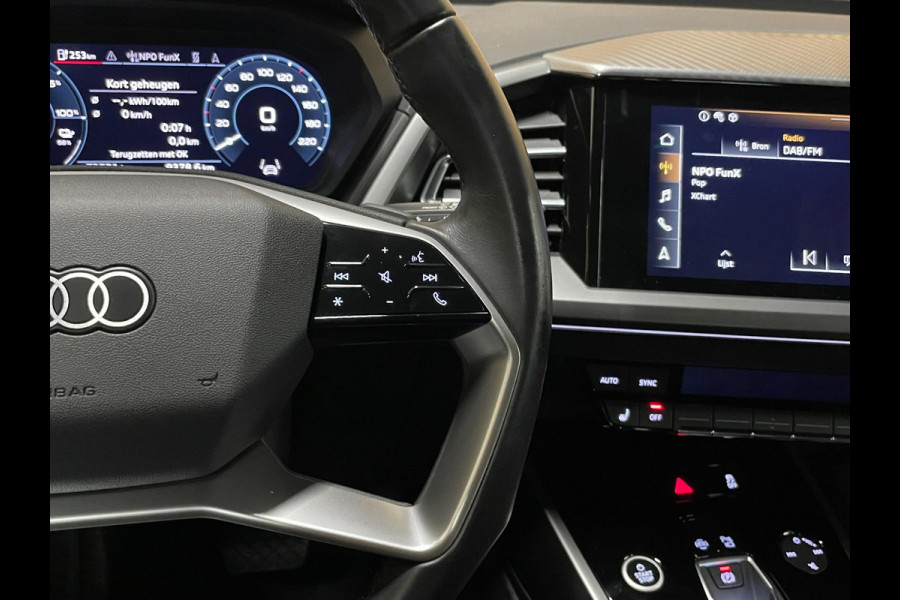 Audi Q4 e-tron 40 Advanced edition 77 kWh|TREKHAAK|ACC|APPLE CARPLAY|CAMERA|STOELVERW|NAVI|INCL BTW|NL-AUTO|1e EIG| NAP|