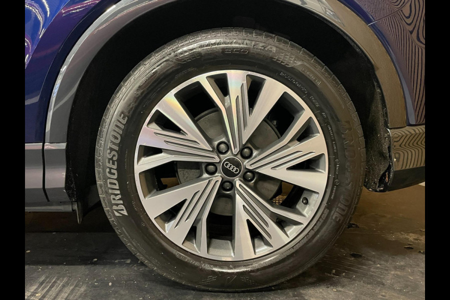 Audi Q4 e-tron 40 Advanced edition 77 kWh|TREKHAAK|ACC|APPLE CARPLAY|CAMERA|STOELVERW|NAVI|INCL BTW|NL-AUTO|1e EIG| NAP|