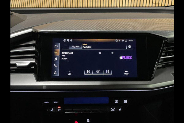 Audi Q4 e-tron 40 Advanced edition 77 kWh|TREKHAAK|ACC|APPLE CARPLAY|CAMERA|STOELVERW|NAVI|INCL BTW|NL-AUTO|1e EIG| NAP|