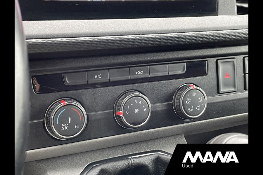 Volkswagen Transporter 2.0 TDI L2H1 Camera Cruise Trekhaak Voorruitverwarming