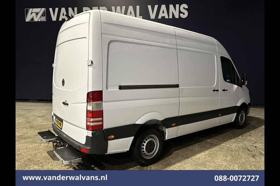 Mercedes-Benz Sprinter 316 CDI 164pk L2H2 Euro6 Airco | 2800kg Trekhaak | Navigatie | Camera | Cruisecontrol Parkeersensoren