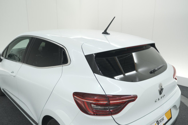 Renault Clio TCe 100 EDC Intens | Trekhaak | 360 Camera | Dodehoekdetectie | Stoelverwarming