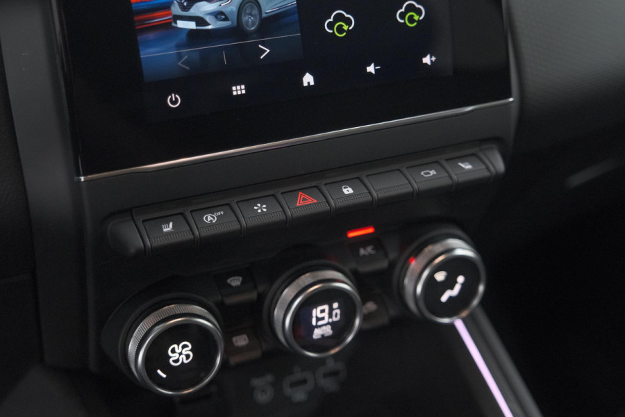 Renault Clio TCe 100 EDC Intens | Trekhaak | 360 Camera | Dodehoekdetectie | Stoelverwarming