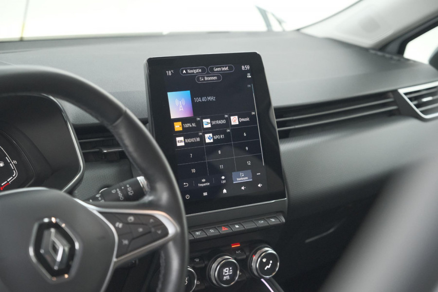 Renault Clio TCe 100 EDC Intens | Trekhaak | 360 Camera | Dodehoekdetectie | Stoelverwarming