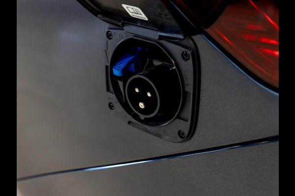 Volkswagen California Ocean eHybrid 4Motion / 245pk / Trekhaak /