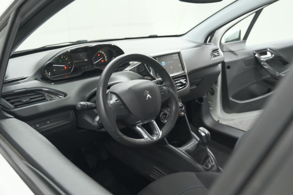 Peugeot 208 PureTech 82 Signature | Parkeersensoren | Apple CarPlay | Navigatie | Airco