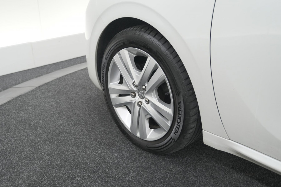 Peugeot 208 PureTech 82 Signature | Parkeersensoren | Apple CarPlay | Navigatie | Airco