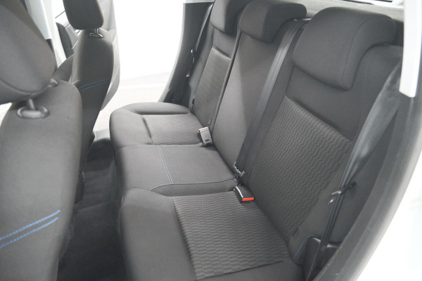 Peugeot 208 PureTech 82 Signature | Parkeersensoren | Apple CarPlay | Navigatie | Airco