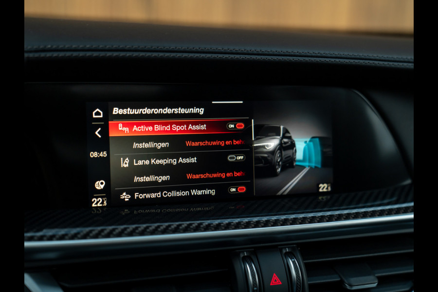 Alfa Romeo Stelvio 2.9 V6 AWD Quadrifoglio | Pano-dak | 21 inch | Harman/Kardon | Adapt. cruise