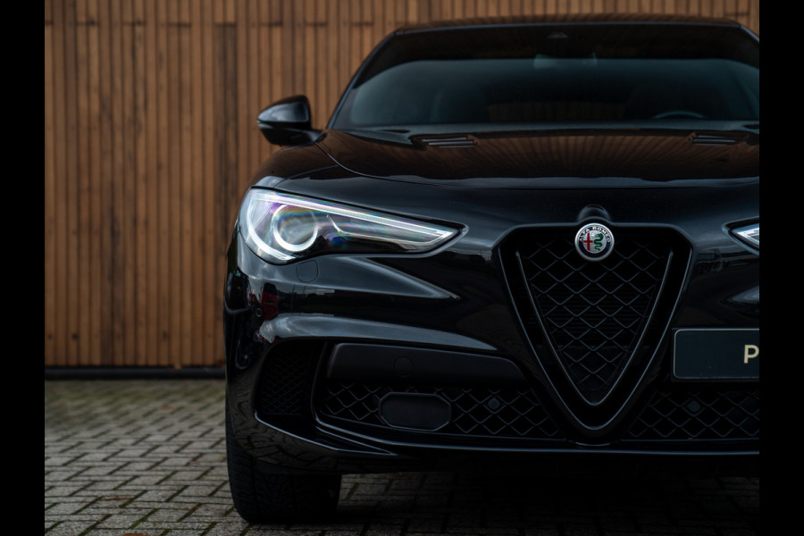 Alfa Romeo Stelvio 2.9 V6 AWD Quadrifoglio | Pano-dak | 21 inch | Harman/Kardon | Adapt. cruise