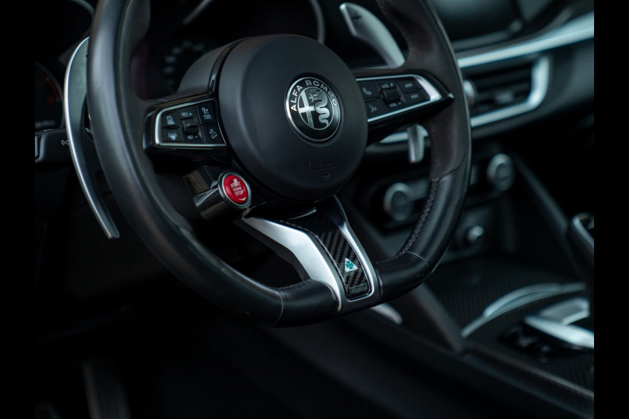 Alfa Romeo Stelvio 2.9 V6 AWD Quadrifoglio | Pano-dak | 21 inch | Harman/Kardon | Adapt. cruise