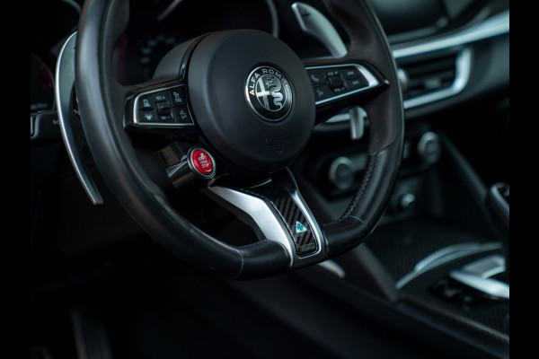 Alfa Romeo Stelvio 2.9 V6 AWD Quadrifoglio | Pano-dak | 21 inch | Harman/Kardon | Adapt. cruise