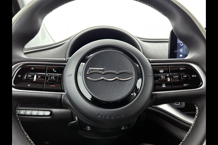 Fiat 500E CABRIO La Prima 87Kw / 42 kWh / Leder / Pdc+Camera / Navigatie / Airco-ecc. / 100% Electrisch,100%Stijlvol / Apk 11-2026