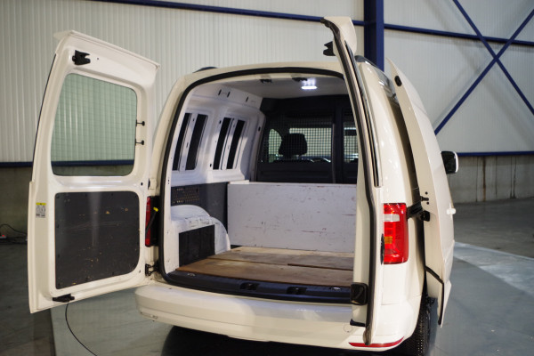 Volkswagen Caddy 2.0 TDI L1H1 BMT Economy Business, Leder, Carplay, Elek. Ramen, Bluetooth, Airco