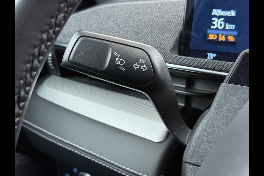 Ford Mustang Mach-E RWD 75kWh Leer (semi-)Autopilot PanoDak Trekhaak 360°Topview-Camera Adaptive-Cruise-Control Apple Carplay B&O®-Hifi 18" E DAB Lane-Assist Keyless-go Autonomous Emergency Braking ESP ASR Verkeersbordherkenning Vermoeidheidsherkenning Dodehoek-Detector 1e Eigenaar Origineel Nederlandse Auto Nieuwprijs €50.424