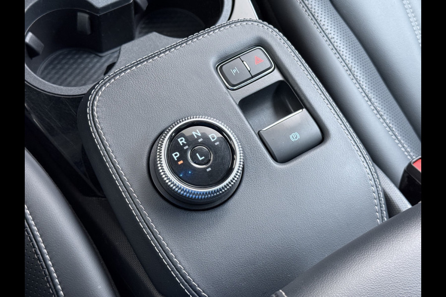 Ford Mustang Mach-E RWD 75kWh Leer (semi-)Autopilot PanoDak Trekhaak 360°Topview-Camera Adaptive-Cruise-Control Apple Carplay B&O®-Hifi 18" E DAB Lane-Assist Keyless-go Autonomous Emergency Braking ESP ASR Verkeersbordherkenning Vermoeidheidsherkenning Dodehoek-Detector 1e Eigenaar Origineel Nederlandse Auto Nieuwprijs €50.424
