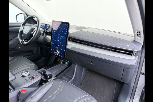 Ford Mustang Mach-E RWD 75kWh Leer (semi-)Autopilot PanoDak Trekhaak 360°Topview-Camera Adaptive-Cruise-Control Apple Carplay B&O®-Hifi 18" E DAB Lane-Assist Keyless-go Autonomous Emergency Braking ESP ASR Verkeersbordherkenning Vermoeidheidsherkenning Dodehoek-Detector 1e Eigenaar Origineel Nederlandse Auto Nieuwprijs €50.424